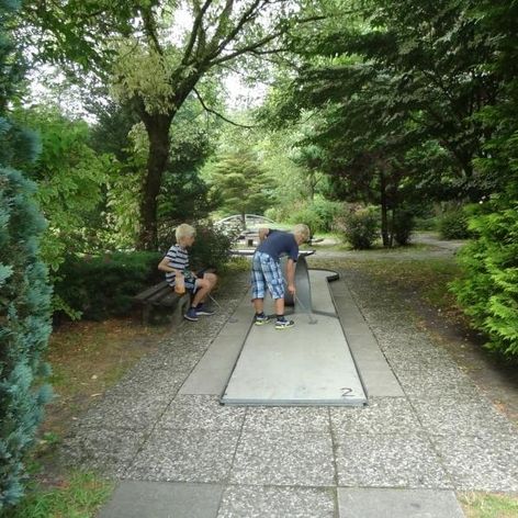 Minigolf in der Tolkschau